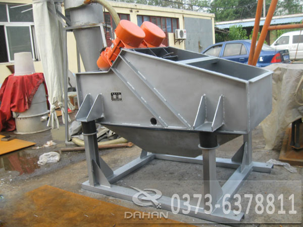 礦用重型振動篩 礦用重型振動篩