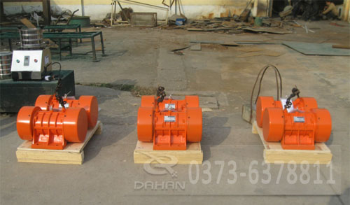 礦用振動篩電機(jī) 礦用振動篩電機(jī)